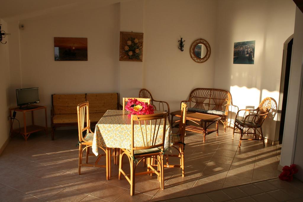 Ferienwohnung Residenza Stefanelli Capo Vaticano Zimmer foto