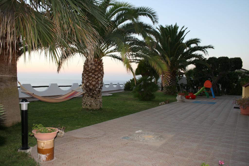 Ferienwohnung Residenza Stefanelli Capo Vaticano Zimmer foto